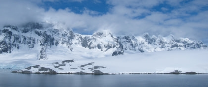 Antarctic Peninsula's magical scenery#}
