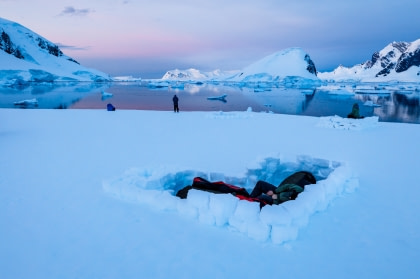 Antarctic Camping#}